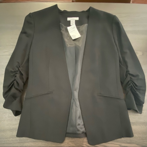 Women’s H&M black blazer NWT
